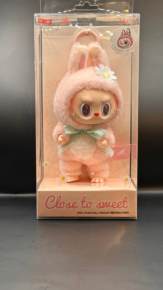 (USA) AUTHENTIC Mokoko Close to Sweet – China Exclusive Plush Pendant (Vinyl Face)